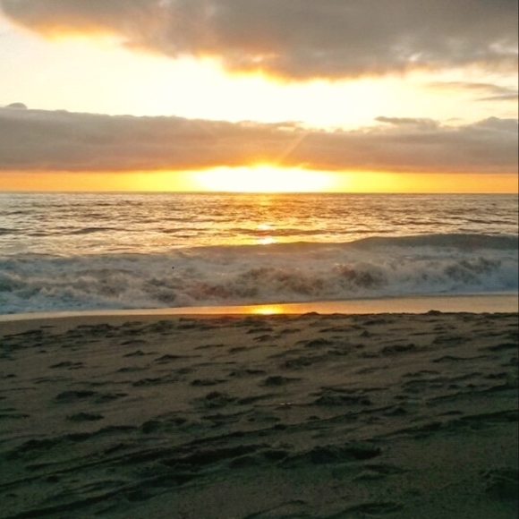 Meet your Posher - Picture 1 of 2